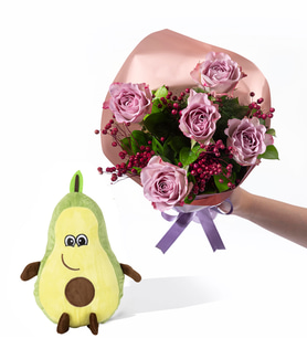 Lila Pembe Bukette 5 Lila Gül ve Avokado Yastık